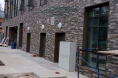 03-steklyannye-kozyrki-fonda-renovacii-koptevo