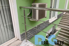 7_ograzhdeniya-iz-nerzhavejushej-stali