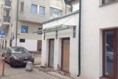 stekljannye-dveri-i-kozyrek-9